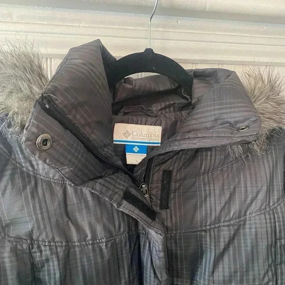 Columbia Omni Shield jacket with detachable hood - Picture 9 of 9